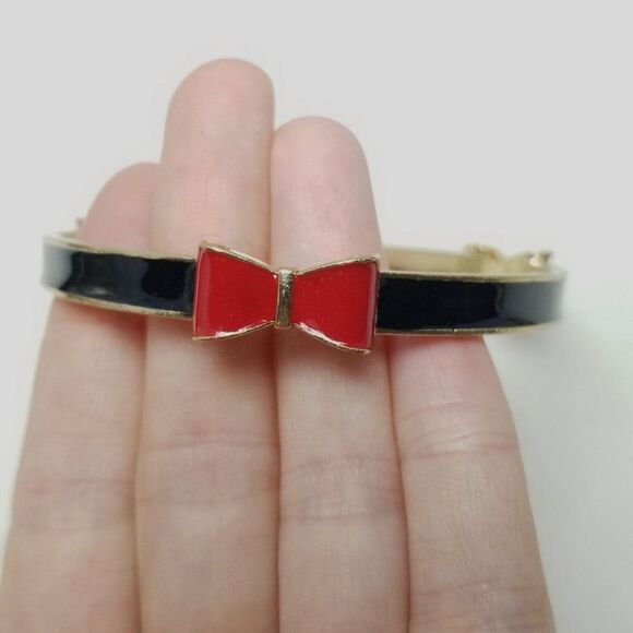 Vintage Black and Red Bow Bangle Bracelet, Gold Tone and Enamel, Stacking - Picture 1 of 5